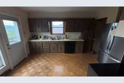 10410 Madison Ave, North Huntingdon, PA 15642 - Photo 12