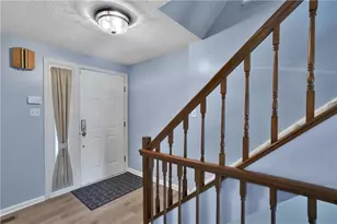 622 Sarah Ct, Cranberry Township, PA 16066 - Photo 4