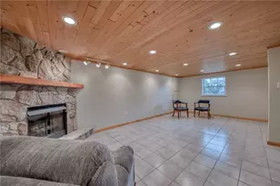 2833 Dolores Dr, South Park, PA 15129 - Photo 30