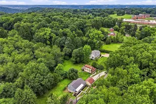 646 Camp Meeting Rd, Leet Township, PA 15143 - Photo 48