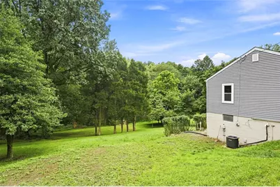 646 Camp Meeting Rd, Leet Township, PA 15143 - Photo 40