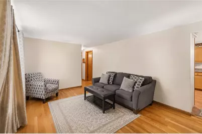246 Northmont Dr, Pittsburgh, PA 15147 - Photo 6