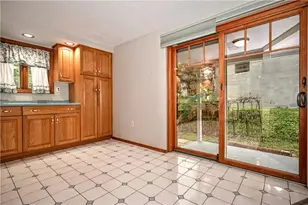 3791 Cynthia Dr, Pittsburgh, PA 15227 - Photo 6