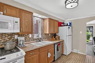 346 Mayville Ave, Pittsburgh, PA 15226 - Photo 8