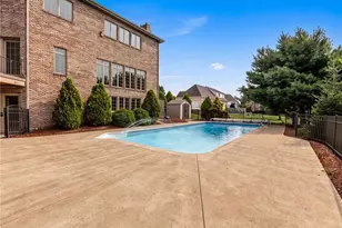 1002 Kings Ct, Level Green, PA 15085 - Photo 44