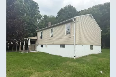 823 Robb Rd, Saint Clair Township, PA 15944 - Photo 14
