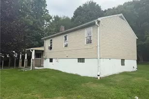 823 Robb Rd, Saint Clair Township, PA 15944 - Photo 14