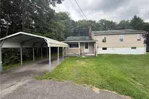 823 Robb Rd, Saint Clair Township, PA 15944 - Photo 1