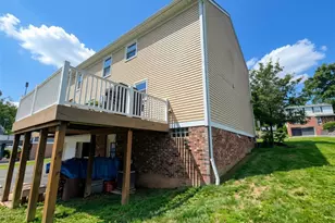 5951 Dalmation Dr, Bethel Park, PA 15102 - Photo 4
