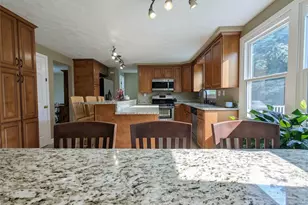 5951 Dalmation Dr, Bethel Park, PA 15102 - Photo 12