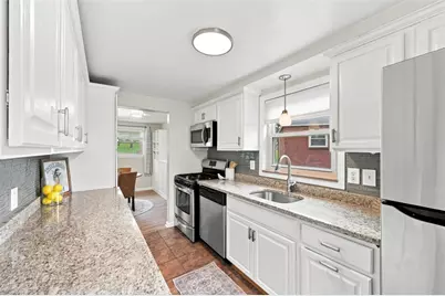 109 Livingston Rd, West Mifflin, PA 15122 - Photo 14