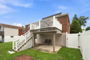 109 Livingston Rd, West Mifflin, PA 15122 - Photo 30