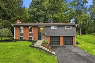 125 Sherwood Dr, Canonsburg, PA 15317 - Photo 1