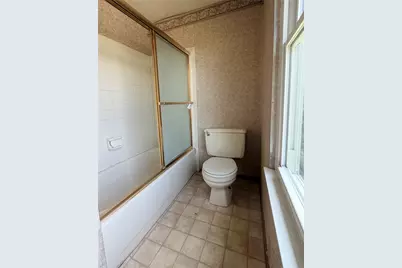 244 Rampart Blvd, Pittsburgh, PA 15068 - Photo 18