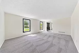 3409 Cramlington Dr, Hampton, PA 15044 - Photo 10