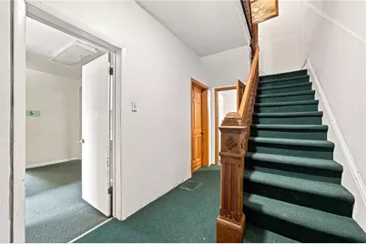 521 West Newton Street, Greensburg, PA 15601 - Photo 2