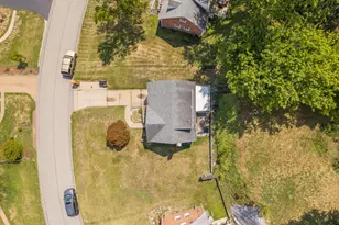 163 Senate Dr, Pittsburgh, PA 15236 - Photo 2