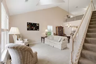 1001 Duncan Ln, Pittsburgh, PA 15236 - Photo 2