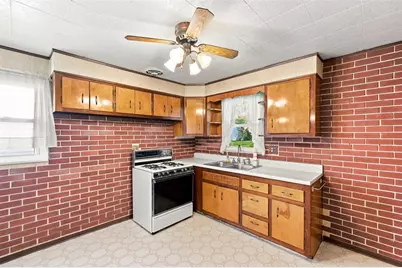 541 Arizona Dr, Lower Burrell, PA 15068 - Photo 8