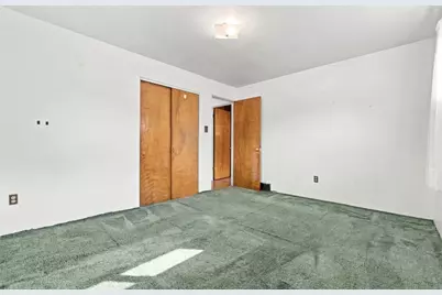 541 Arizona Dr, Lower Burrell, PA 15068 - Photo 12