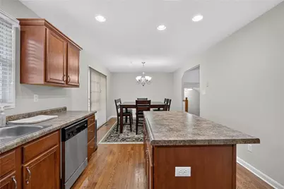 1038 Woodlawn Dr, North Strabane, PA 15317 - Photo 8