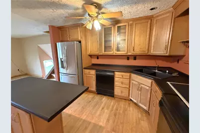 631 Wellington Drive, Hempfield Township, PA 15601 - Photo 4