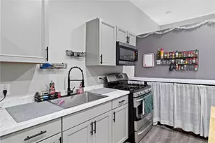 753 Chartiers Ave, McKees Rocks, PA 15136 - Photo 6