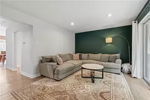 316 Elm Ct, Ross Twp, PA 15237 - Photo 10