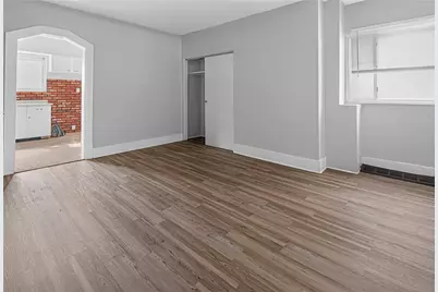 1630 Leolyn St, Pittsburgh, PA 15210 - Photo 12
