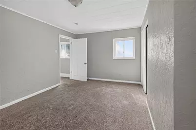1630 Leolyn St, Pittsburgh, PA 15210 - Photo 16