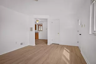 424 Lois Dr, Pittsburgh, PA 15236 - Photo 8