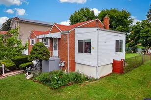 424 Lois Dr, Pittsburgh, PA 15236 - Photo 36