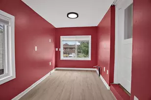 424 Lois Dr, Pittsburgh, PA 15236 - Photo 16