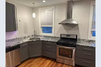 303 Belonda St, Pittsburgh, PA 15211 - Photo 10
