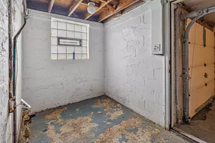 236 Hulton Rd, Pittsburgh, PA 15147 - Photo 16