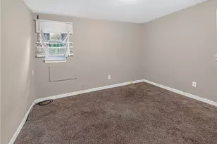 236 Hulton Rd, Pittsburgh, PA 15147 - Photo 10