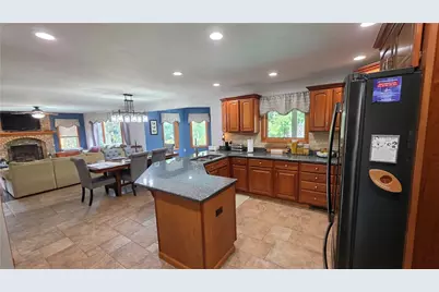2182 Bradbury Ln, North Huntingdon, PA 15642 - Photo 8