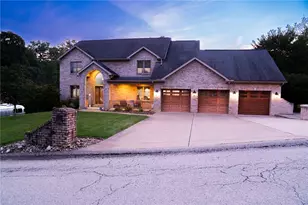 2182 Bradbury Ln, North Huntingdon, PA 15642 - Photo 2