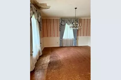 209 Claremont Dr, Lower Burrell, PA 15068 - Photo 18