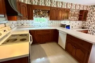 209 Claremont Dr, Lower Burrell, PA 15068 - Photo 14