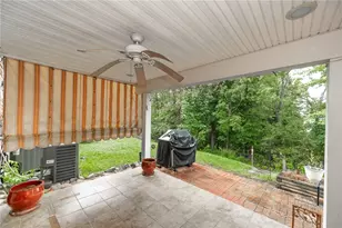 1965 Kirkby Dr, South Park, PA 15129 - Photo 24