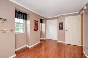 1965 Kirkby Dr, South Park, PA 15129 - Photo 12