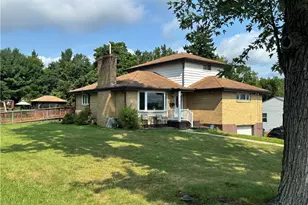 114 Carson St, Monroeville, PA 15146 - Photo 2