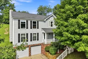 215 Leaside Dr, Monroeville, PA 15146 - Photo 1