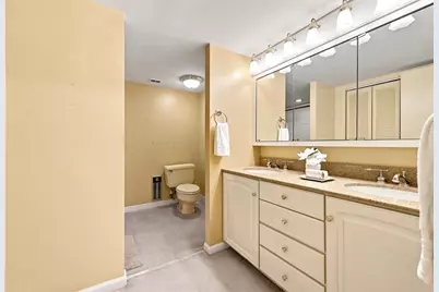 1500 Cochran Road #409, Scott Township, PA 15243 - Photo 16