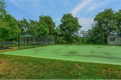 1720 St Johns Ln, Pittsburgh, PA 15143 - Photo 36