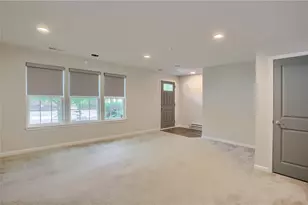1720 St Johns Ln, Pittsburgh, PA 15143 - Photo 2