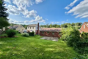 118 Sunrise Dr, Pittsburgh, PA 15236 - Photo 2