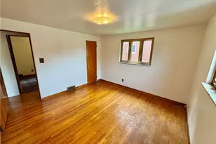 118 Sunrise Dr, Pittsburgh, PA 15236 - Photo 10