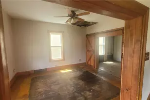 232 W 3rd St, Derry Boro, PA 15627 - Photo 6